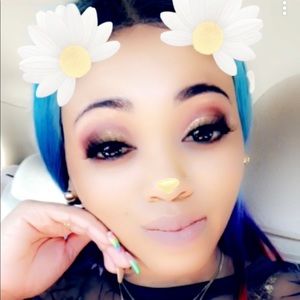 Meet your Posher, Karisha